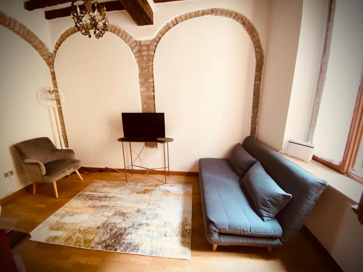 Del Posto Apartment Parma Ngoại thất bức ảnh